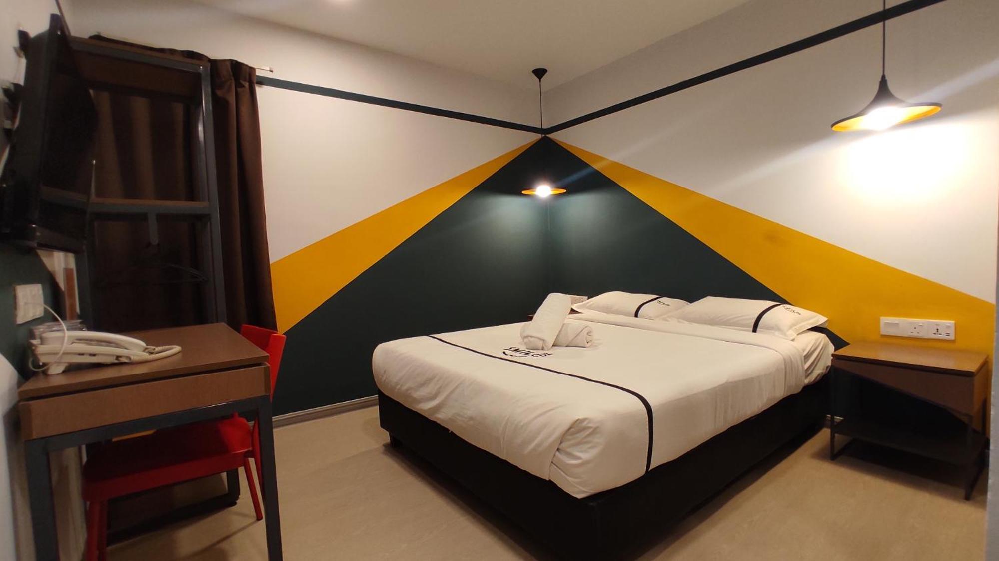 Smile Hotel C180 Cheras Selatan Exterior foto