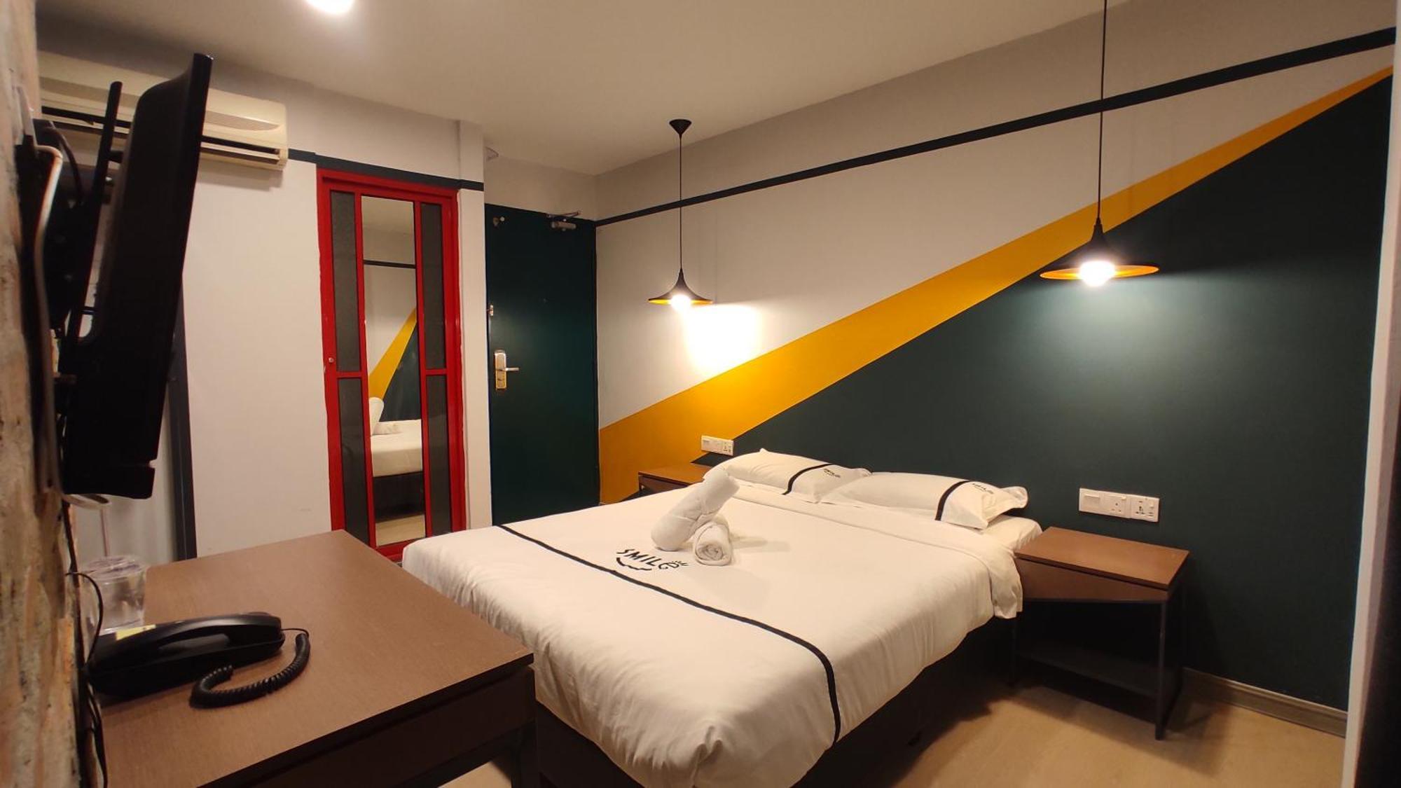 Smile Hotel C180 Cheras Selatan Exterior foto
